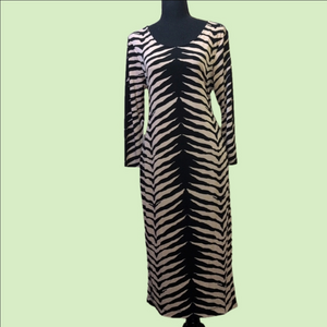 Venus long sleeved taupe and black pattern dress. Size XL
